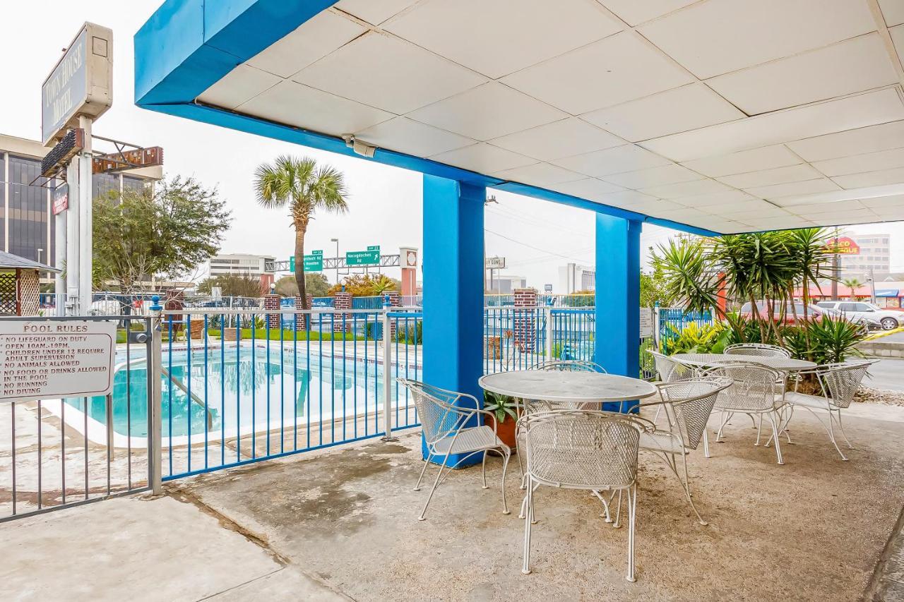 Americas Best Value Inn San Antonio Airport South Exterior foto