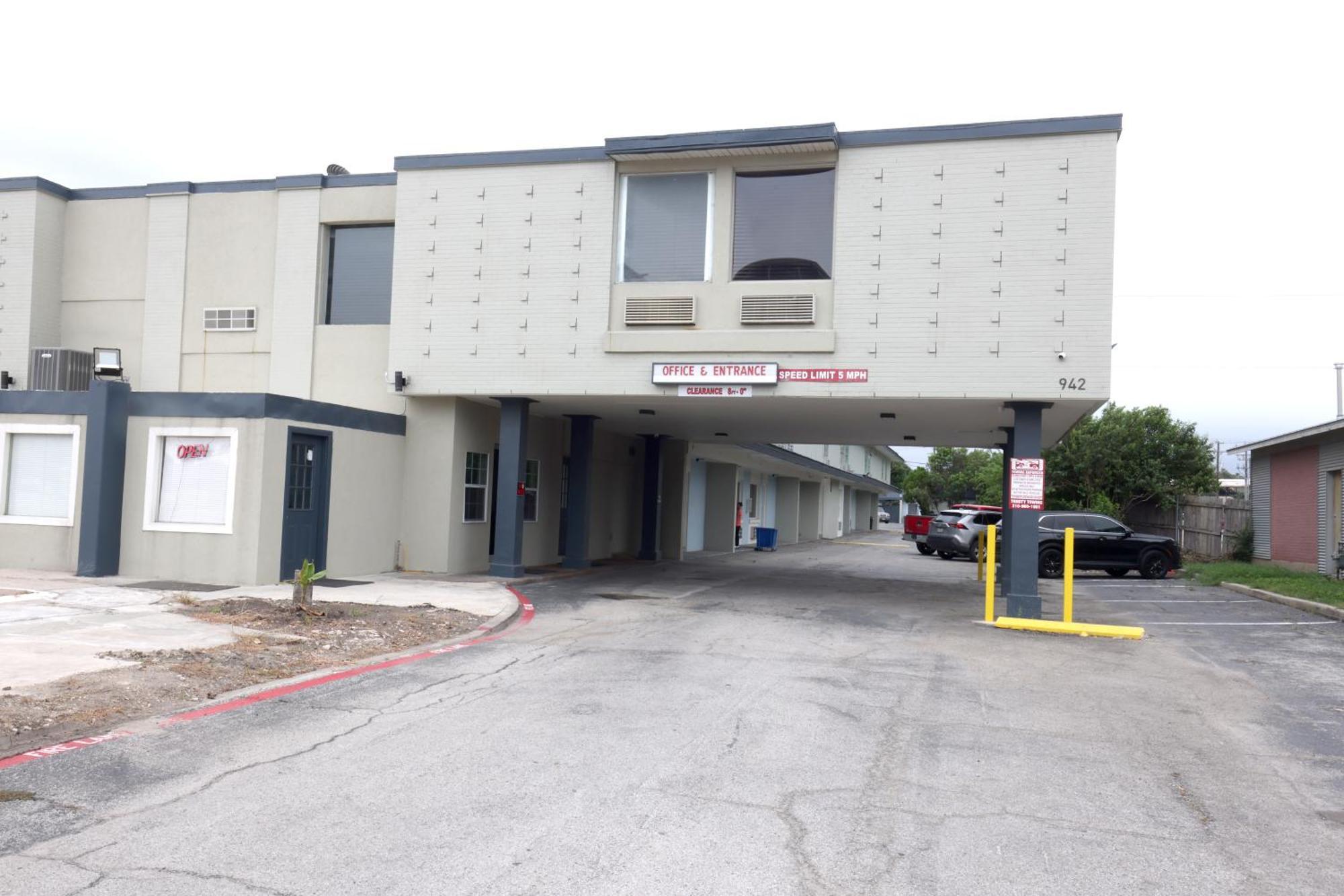 Americas Best Value Inn San Antonio Airport South Exterior foto
